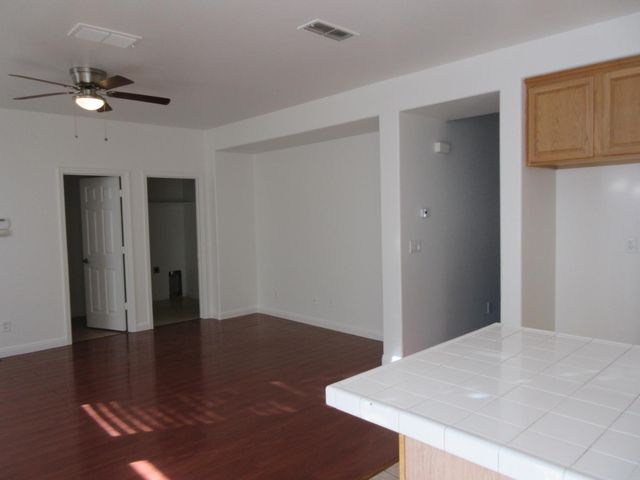 1016 Papaya Street, Madera, CA 93638