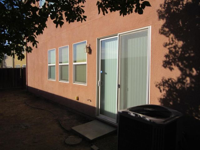 1016 Papaya Street, Madera, CA 93638