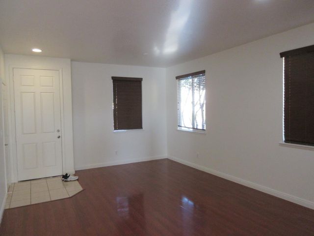 1016 Papaya Street, Madera, CA 93638