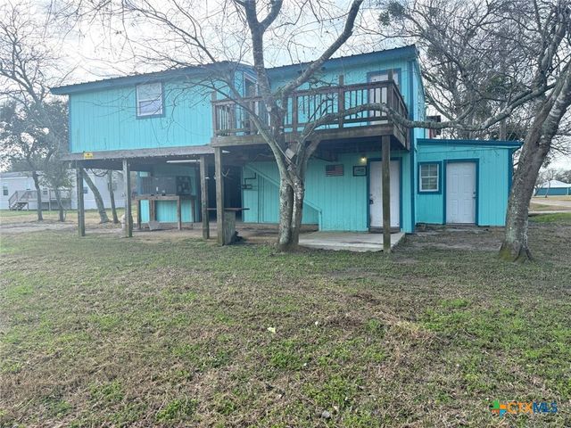 301 E Fern, Seadrift, TX 77983