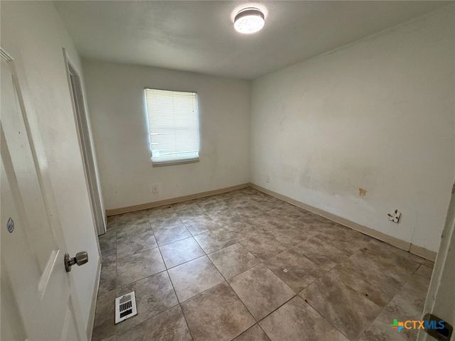 301 E Fern, Seadrift, TX 77983