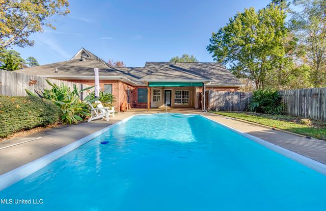 117 Woods Lake Drive, Madison, MS 39110