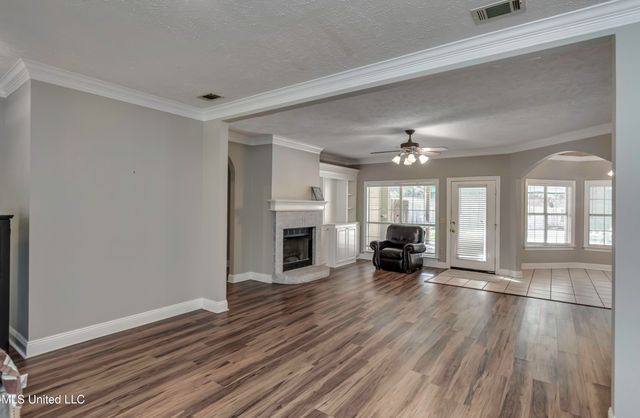 117 Woods Lake Drive, Madison, MS 39110