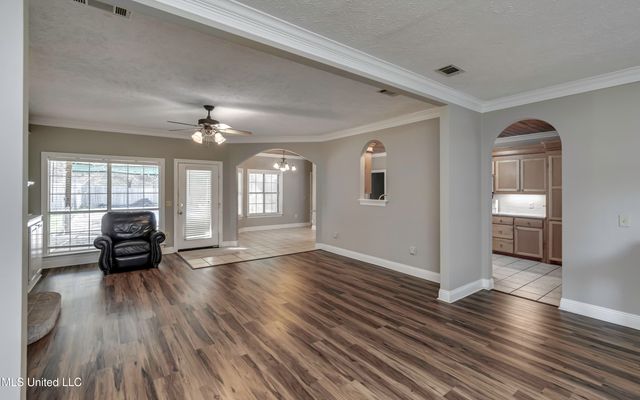 117 Woods Lake Drive, Madison, MS 39110