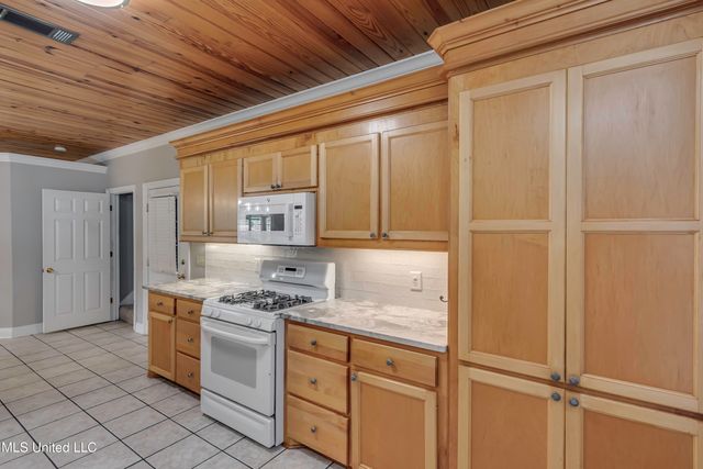 117 Woods Lake Drive, Madison, MS 39110