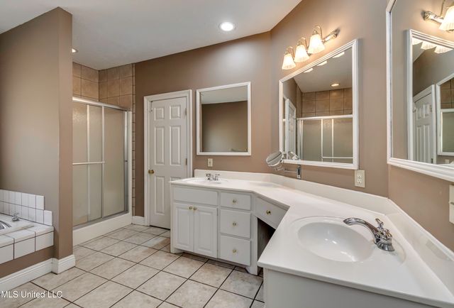 117 Woods Lake Drive, Madison, MS 39110