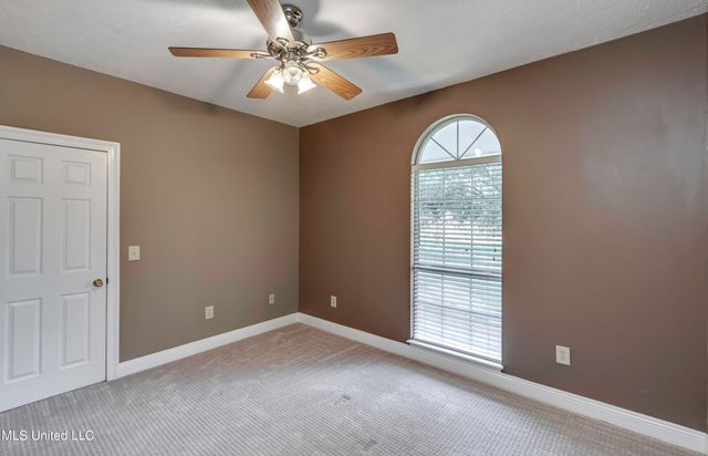 117 Woods Lake Drive, Madison, MS 39110