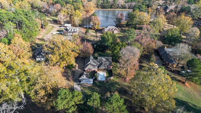 117 Woods Lake Drive, Madison, MS 39110