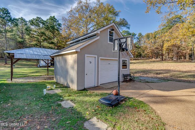 117 Woods Lake Drive, Madison, MS 39110