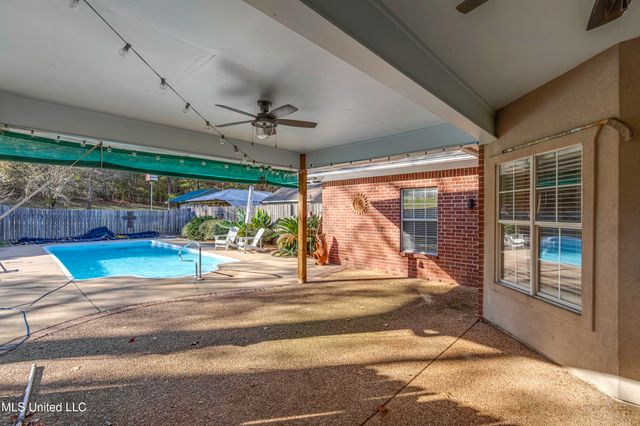 117 Woods Lake Drive, Madison, MS 39110