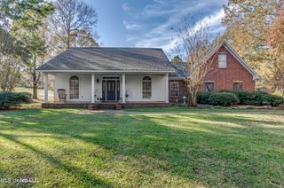 117 Woods Lake Drive, Madison, MS 39110