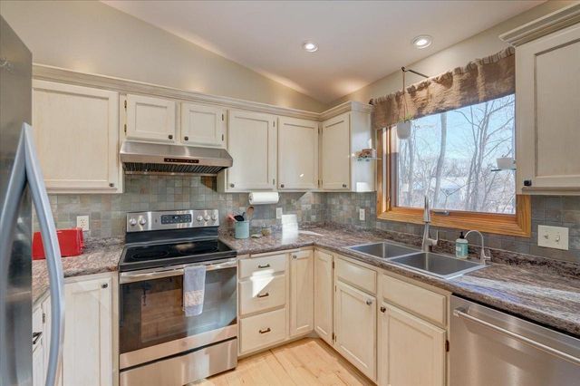 7145 E Valley Ridge Drive, Madison, WI 53719