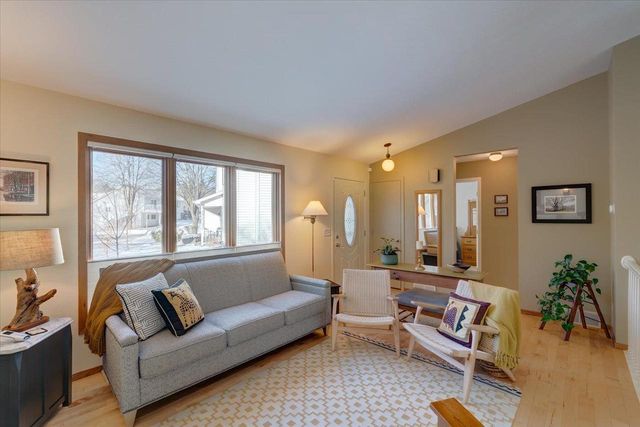 7145 E Valley Ridge Drive, Madison, WI 53719