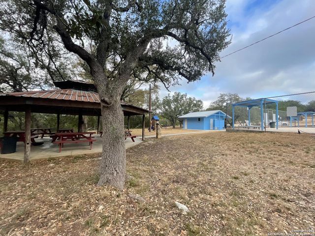 691 Canyon Circle, Canyon Lake, TX 78133