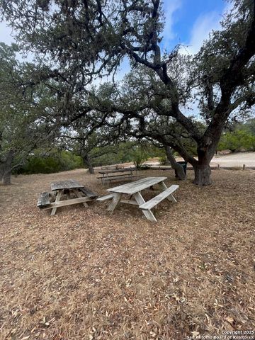 691 Canyon Circle, Canyon Lake, TX 78133