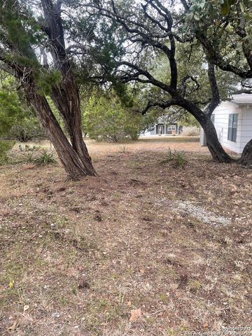 691 Canyon Circle, Canyon Lake, TX 78133