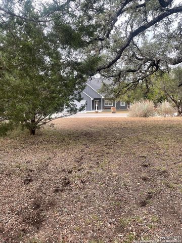 691 Canyon Circle, Canyon Lake, TX 78133