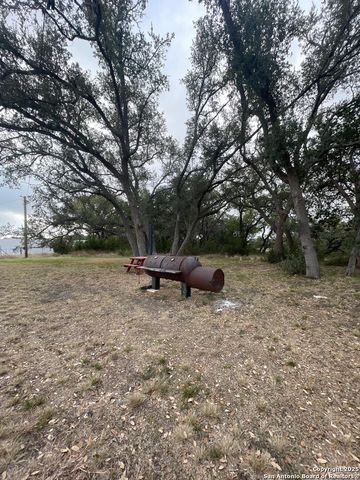 691 Canyon Circle, Canyon Lake, TX 78133