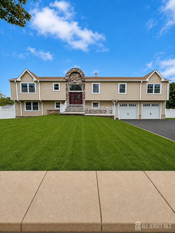181 Hanson Avenue, Piscataway, NJ 08854
