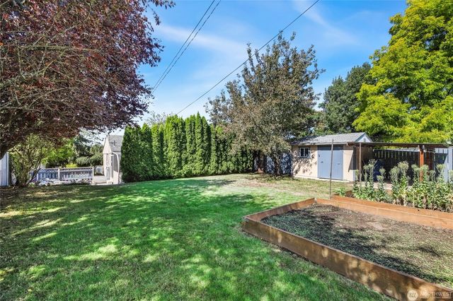 8826 22nd Avenue SW, Seattle, WA 98106