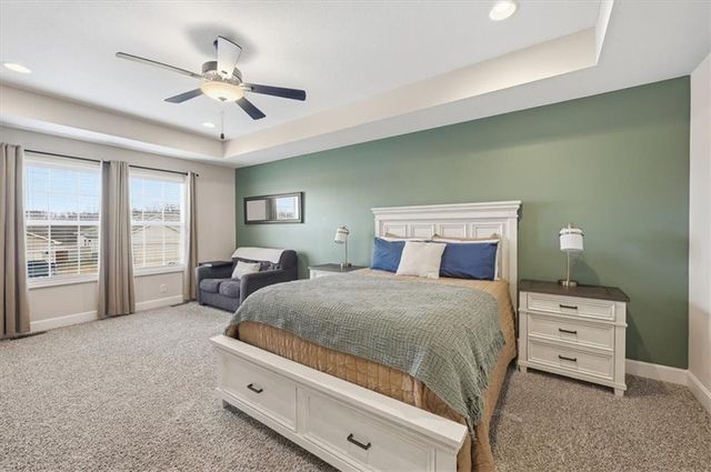 2121 Sycamore Street, Leavenworth, KS 66048