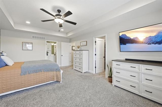 2121 Sycamore Street, Leavenworth, KS 66048