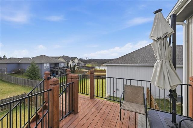 2121 Sycamore Street, Leavenworth, KS 66048