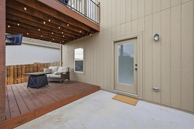 2121 Sycamore Street, Leavenworth, KS 66048