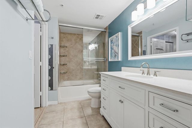802 W Windward Way 304, Lantana, FL 33462