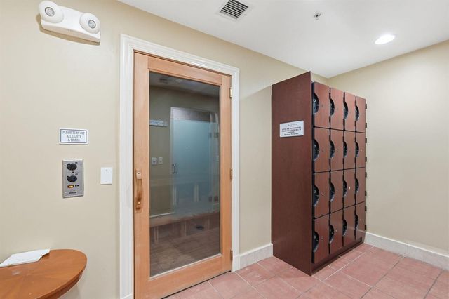 802 W Windward Way 304, Lantana, FL 33462