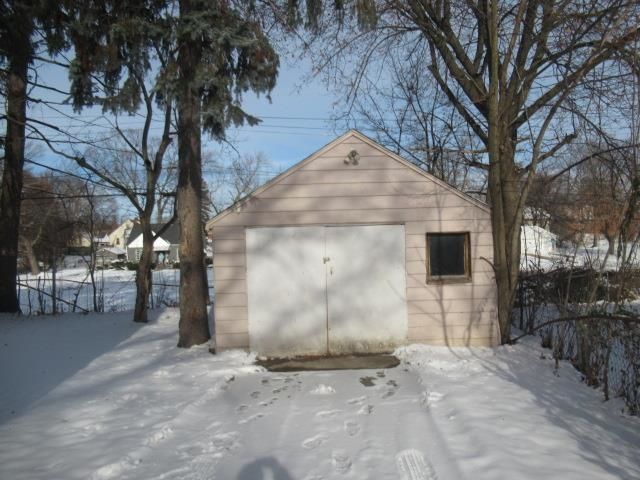 1702 Stevenson Street, Flint, MI 48504