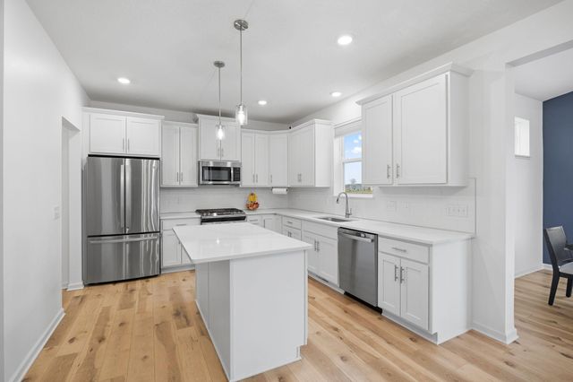 15519 Goodview Trail N, Hugo, MN 55038