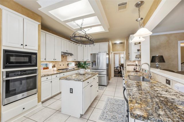 15514 Bluebonnet Dale Drive, Cypress, TX 77433
