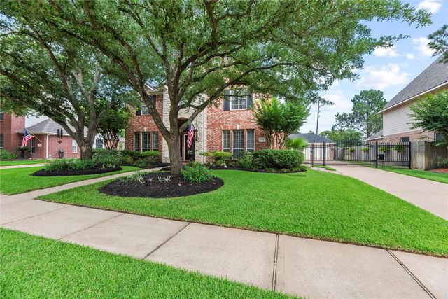 15514 Bluebonnet Dale Drive, Cypress, TX 77433