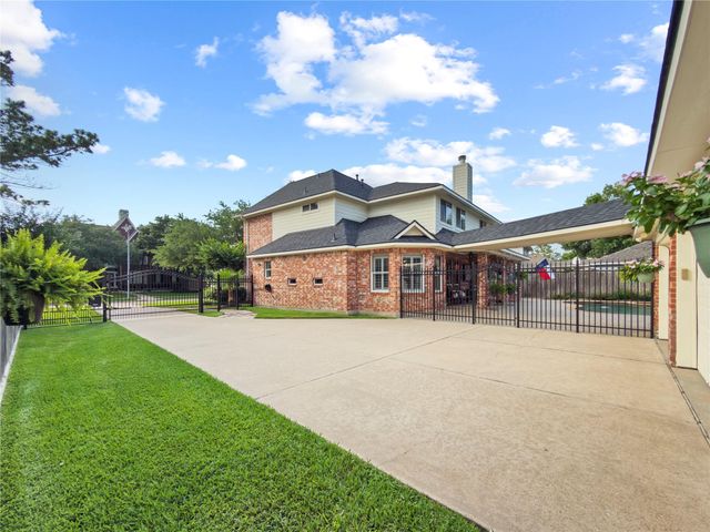 15514 Bluebonnet Dale Drive, Cypress, TX 77433