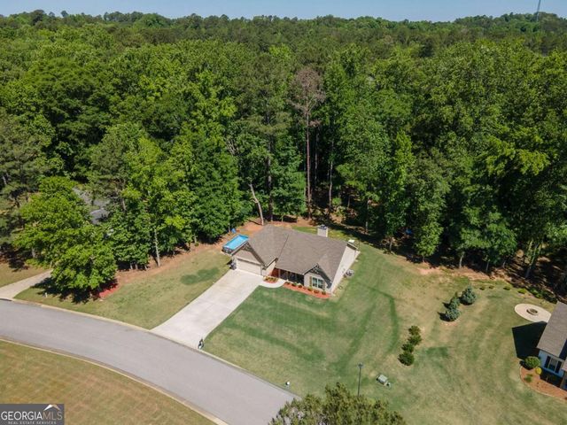 129 Wellington Drive, Lagrange, GA 30240