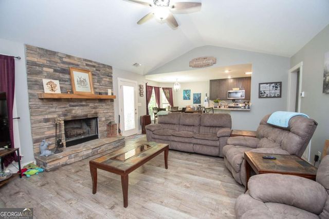 129 Wellington Drive, Lagrange, GA 30240