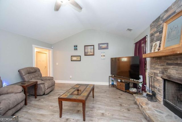 129 Wellington Drive, Lagrange, GA 30240