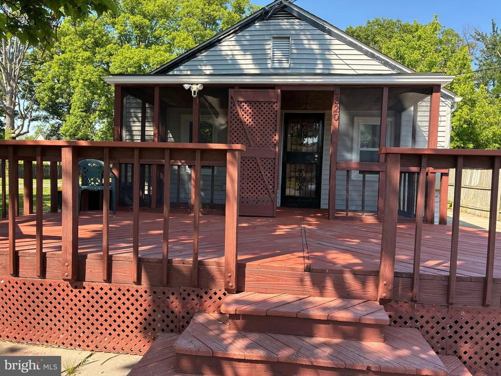 8320 BOCK RD, Fort Washington, MD 20744