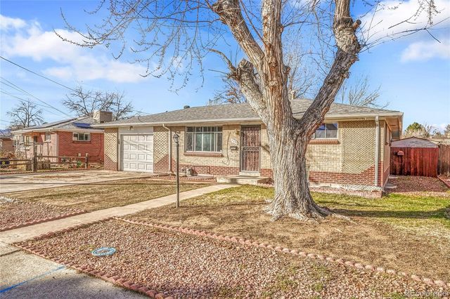 2605 W Gunnison Drive, Denver, CO 80219