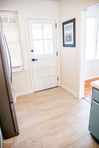 217 N BON AIR Drive, Jacksonville, FL 32218