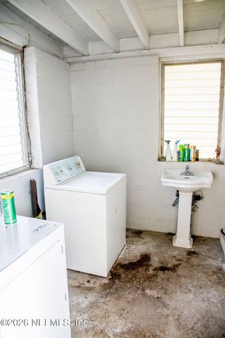 217 N BON AIR Drive, Jacksonville, FL 32218