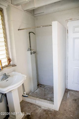 217 N BON AIR Drive, Jacksonville, FL 32218