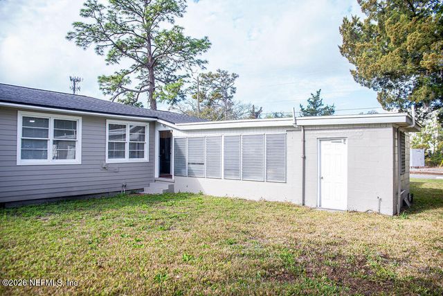 217 N BON AIR Drive, Jacksonville, FL 32218