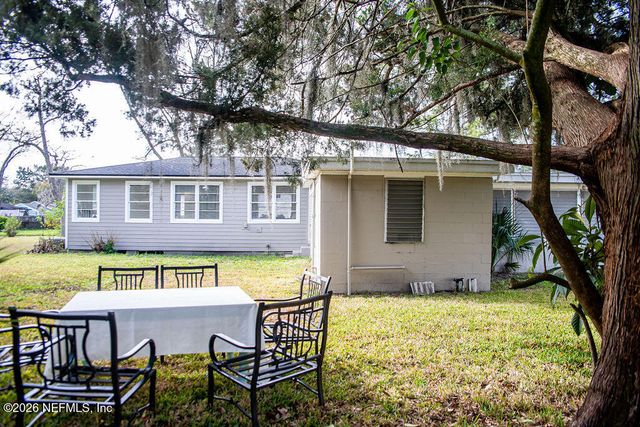 217 N BON AIR Drive, Jacksonville, FL 32218