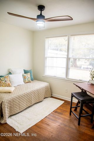 217 N BON AIR Drive, Jacksonville, FL 32218