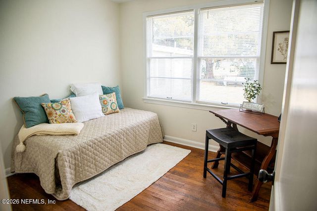 217 N BON AIR Drive, Jacksonville, FL 32218