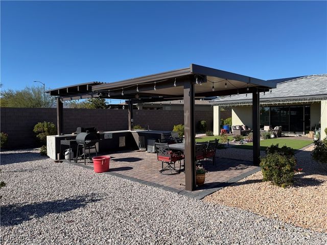 9657 Balais Drive, Las Vegas, NV 89143