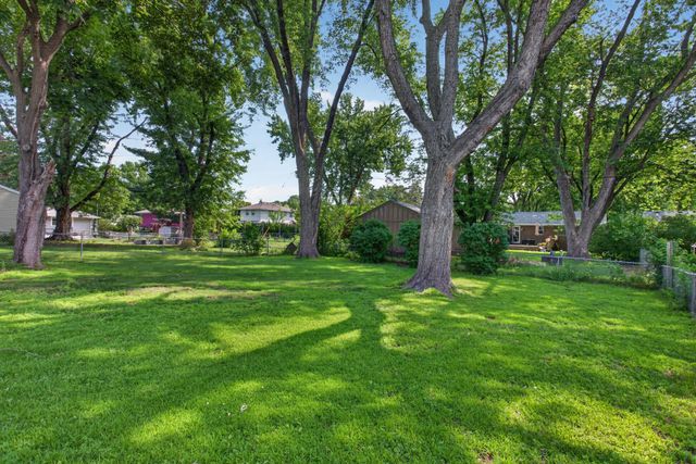 5332 Quail Avenue N, Crystal, MN 55429