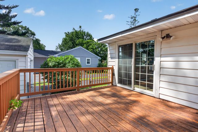5332 Quail Avenue N, Crystal, MN 55429